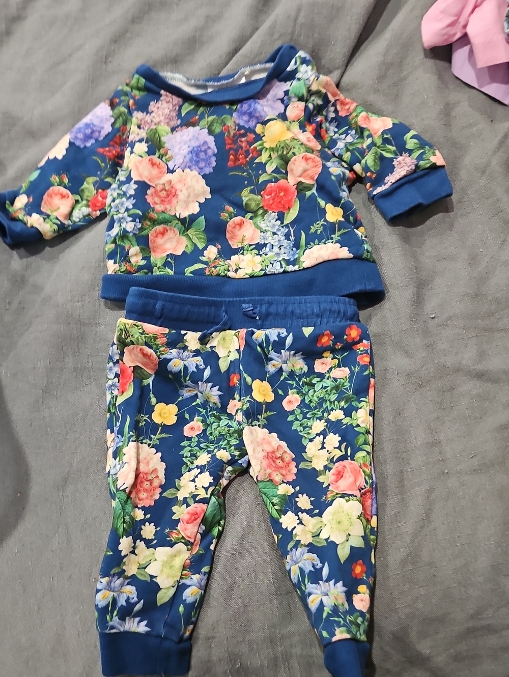 Posh Peanut Matching Sweatsuit Size 6 To 12 Months